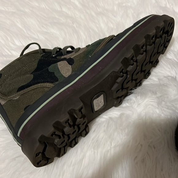 VALENTINO GARAVANI men's boot-style sneakers, Size 10 us. - Picture 6 of 12